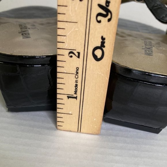 Walking Cradles Women’s 10WW Black Patent Leather Croc Slingback Sandals Resort - Picture 6 of 9